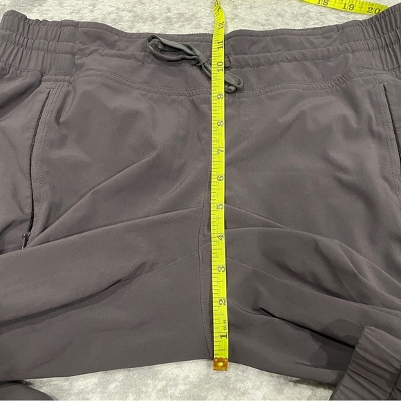 Athleta Grey LA VIVA Capri Pants - Picture 11 of 12